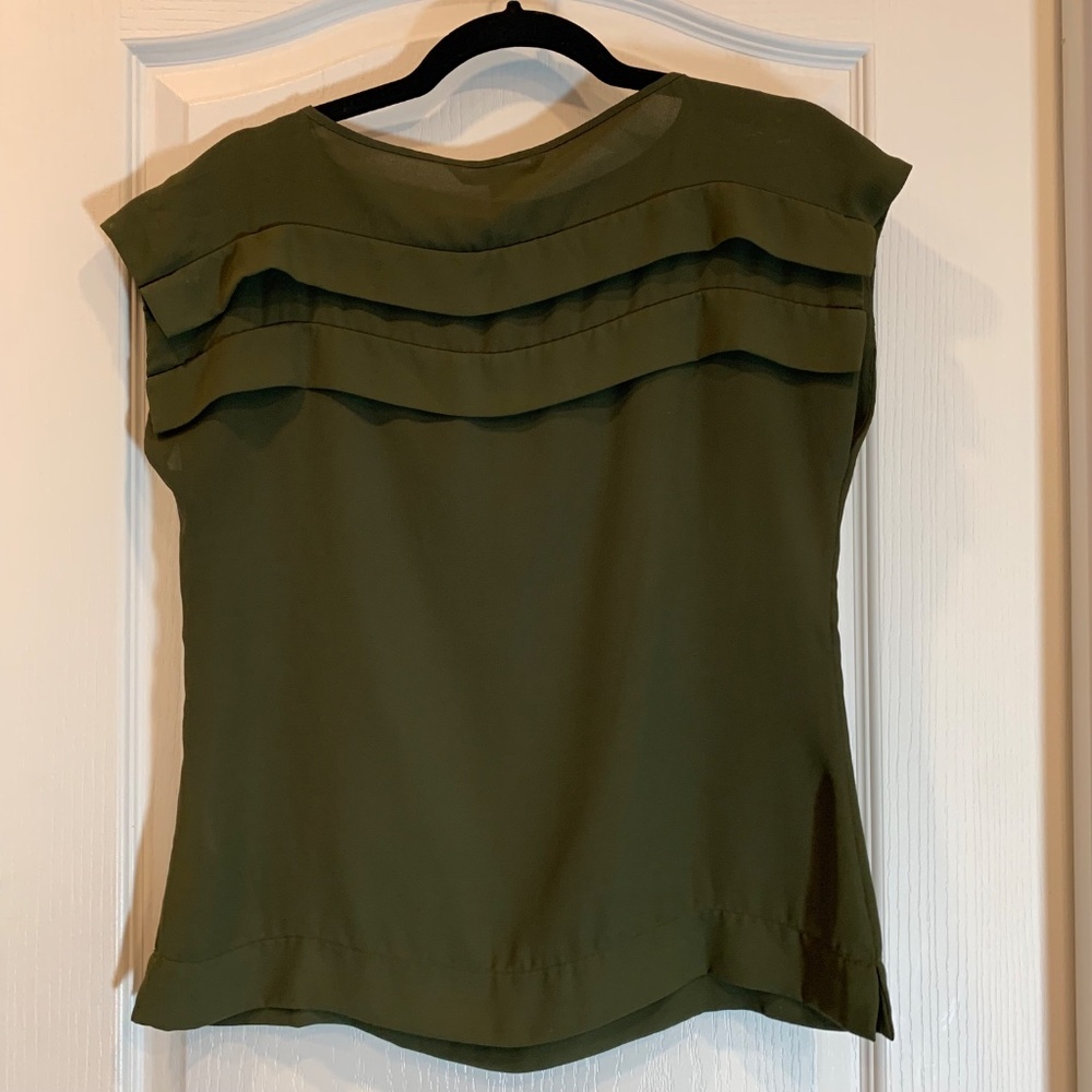 Banana Republic – Short Sleeve Blouse (Petite) - short-sleeve‎ - Picture 2 of 4